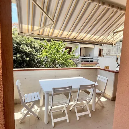 Apartment Relax 65 - 100 Steps From The Sea Perfect For 4
